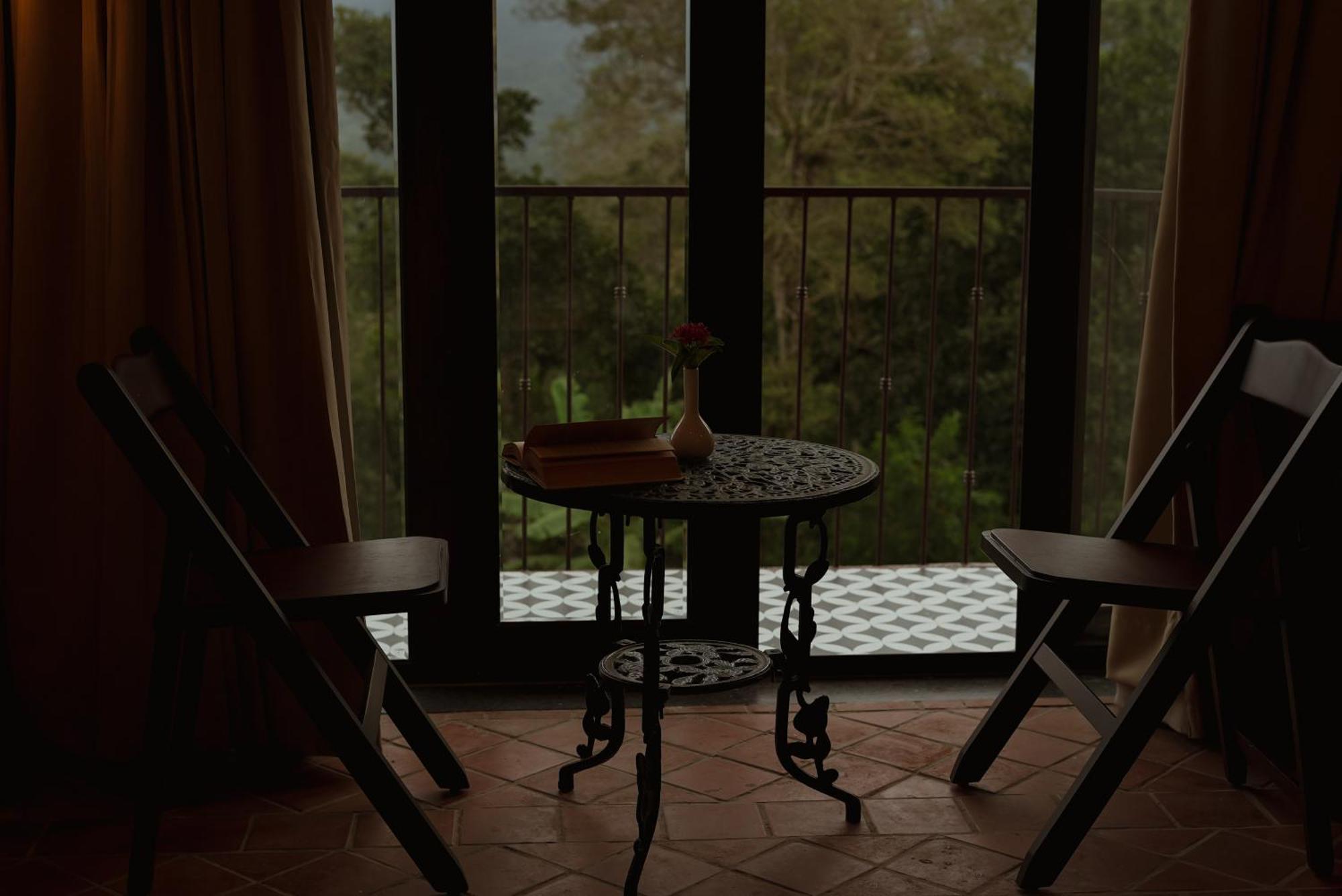 Old Kent Estates & Spa, Coorg Suntikoppa 外观 照片